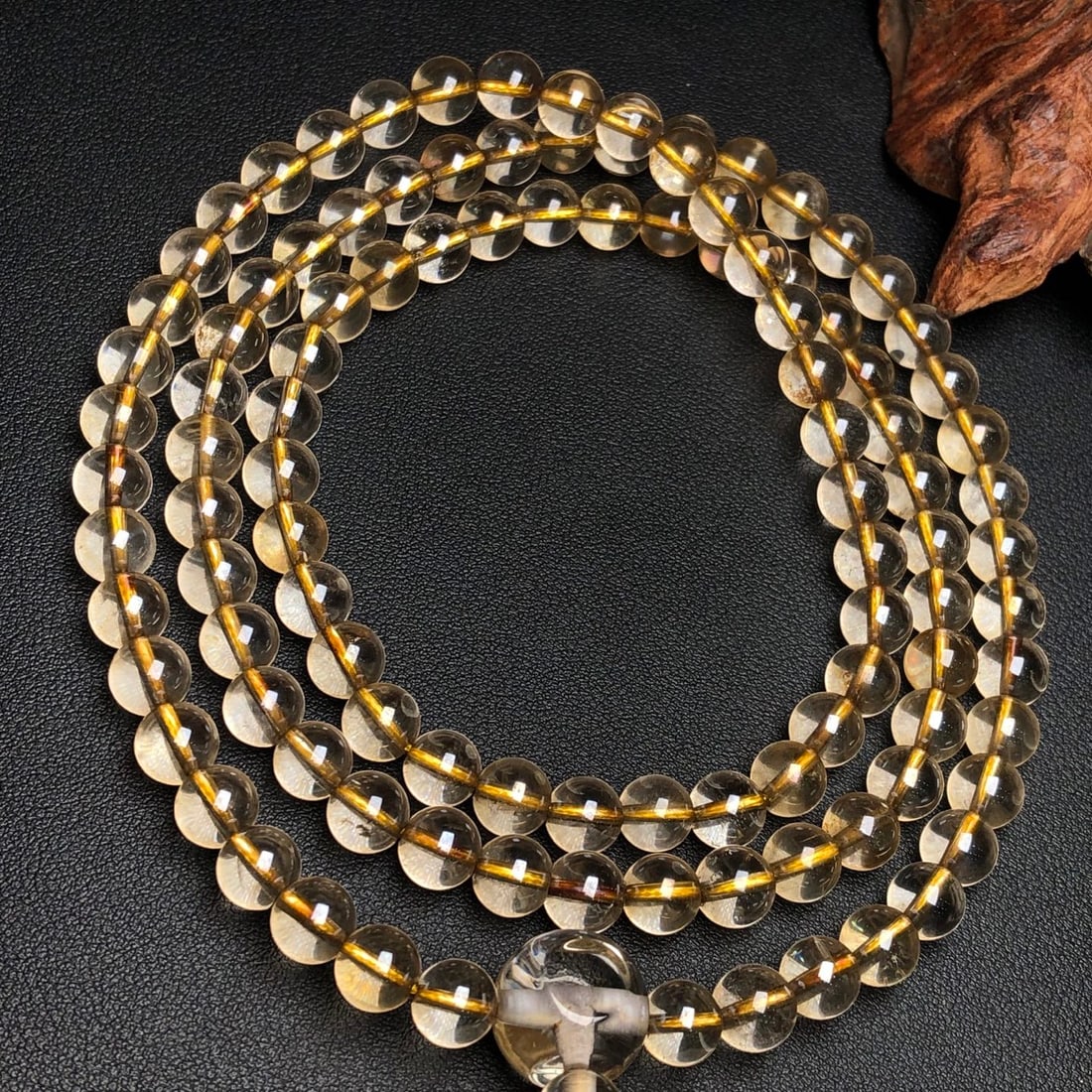 An Exquisite Crystal Necklace - 6