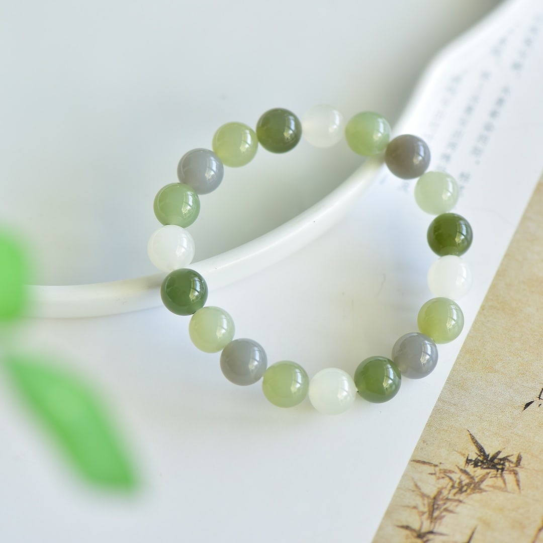 An Exquisite Multi-Gem Bracelets - 2