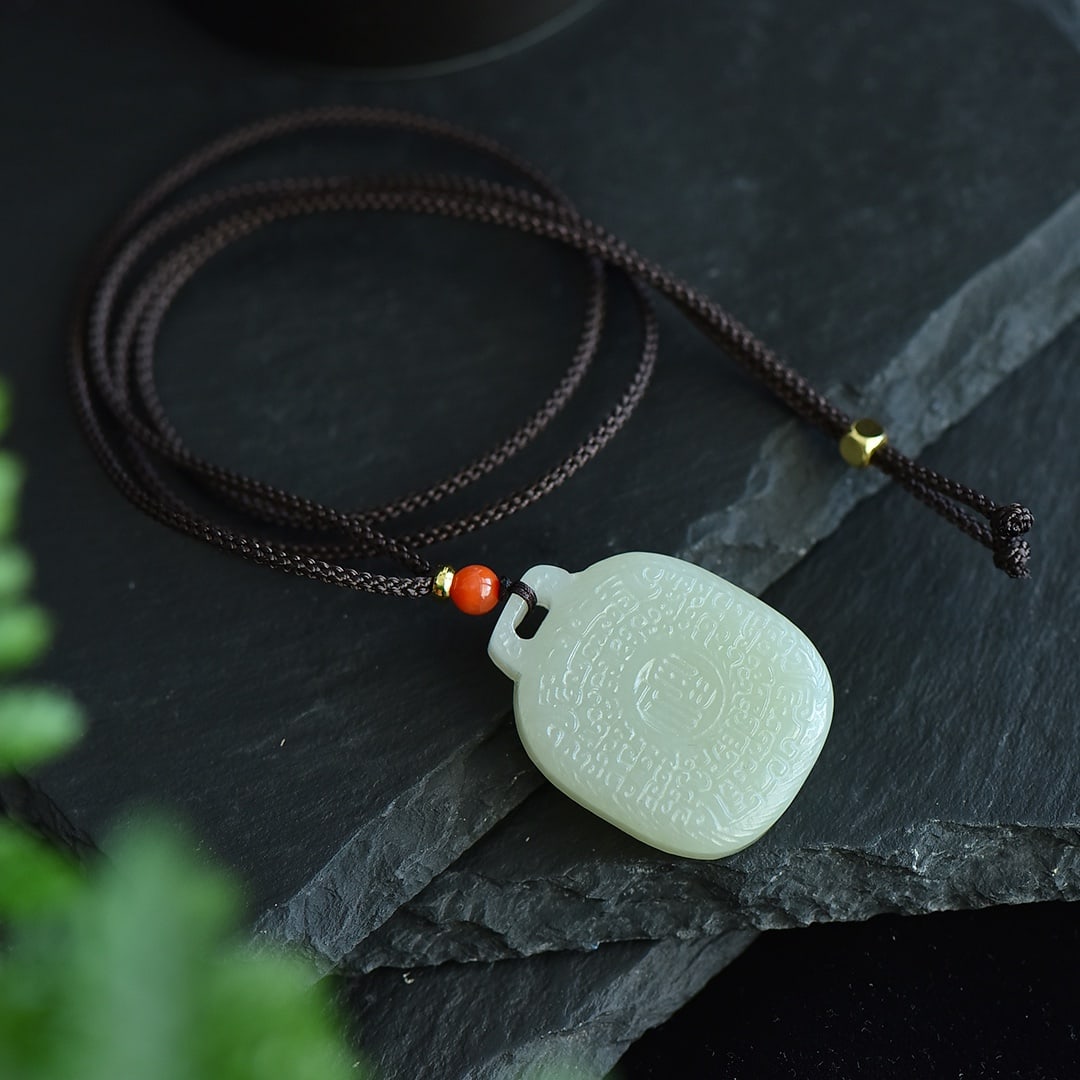 An Exquisite White Jade Pendant - 5