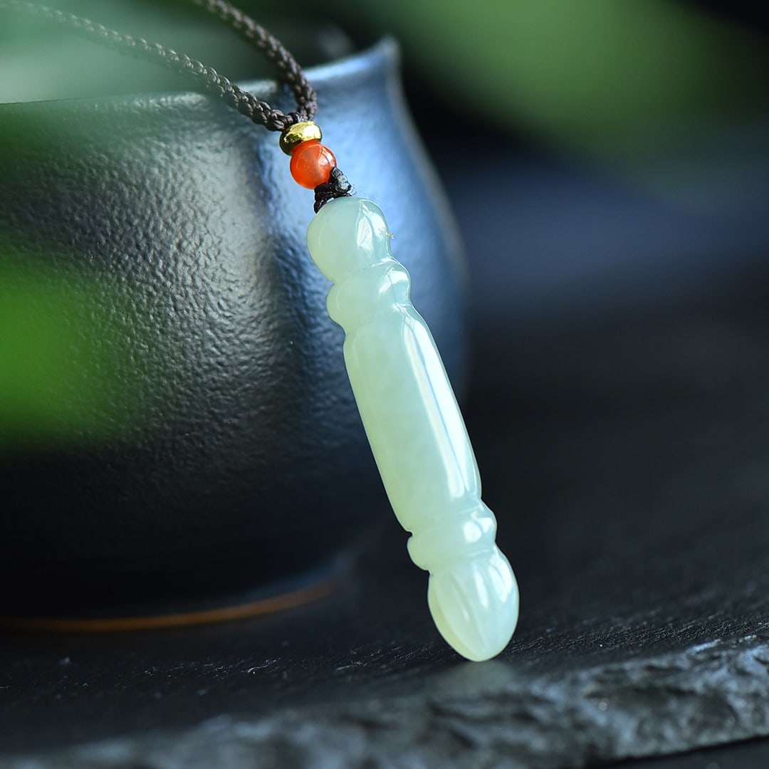 An Exquisite White Jade Pendant - 2