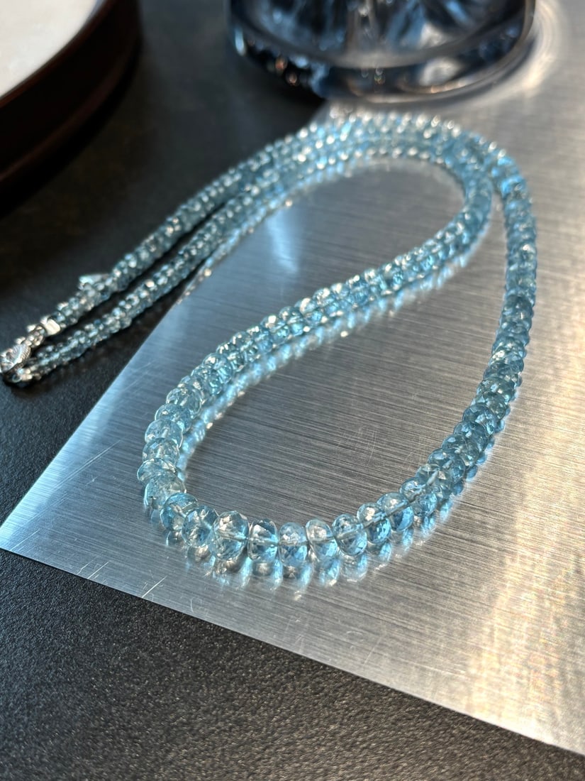 An Exquisite Aquamarine Bracelets - 2