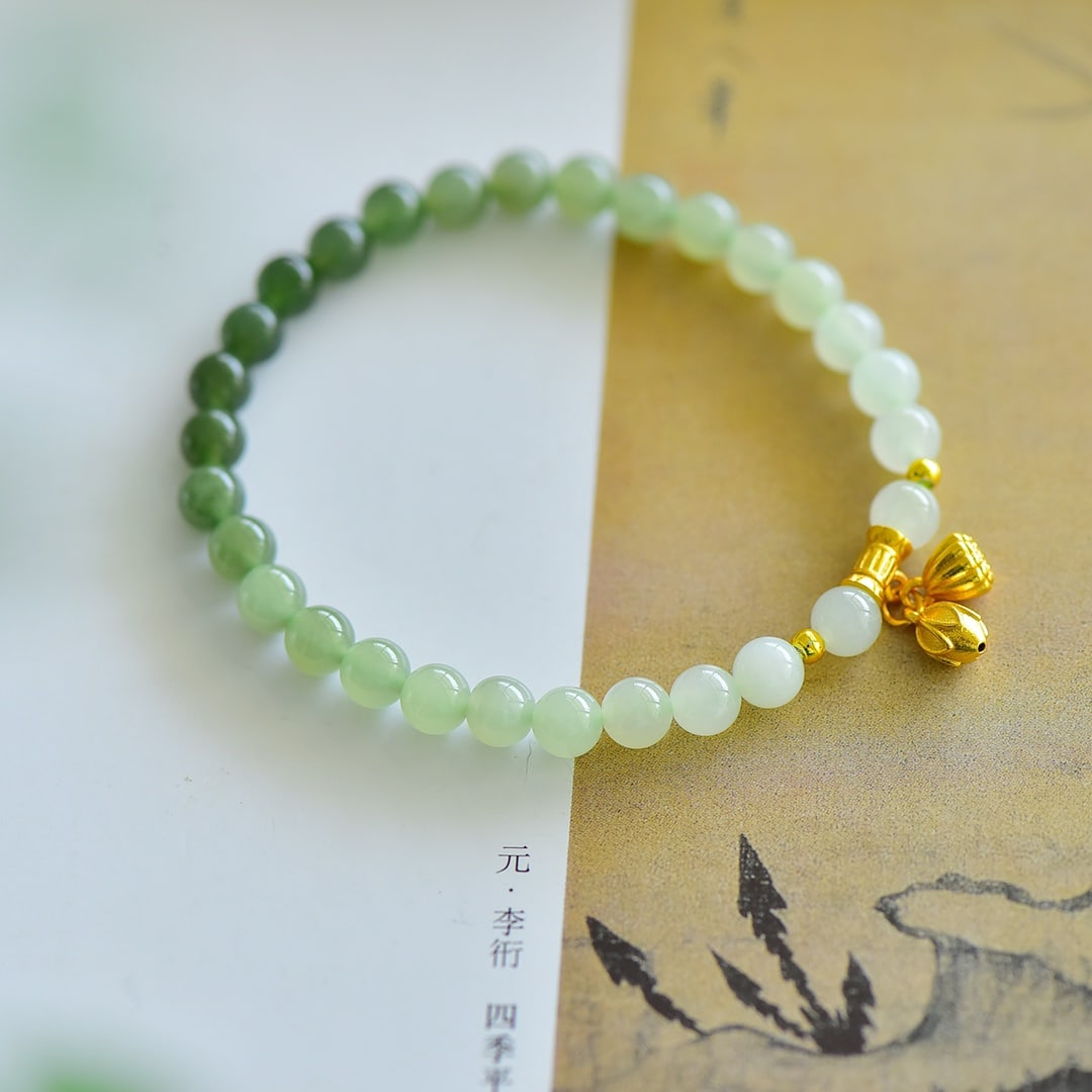 An Exquisite Greenish Jade Bracelets - 6