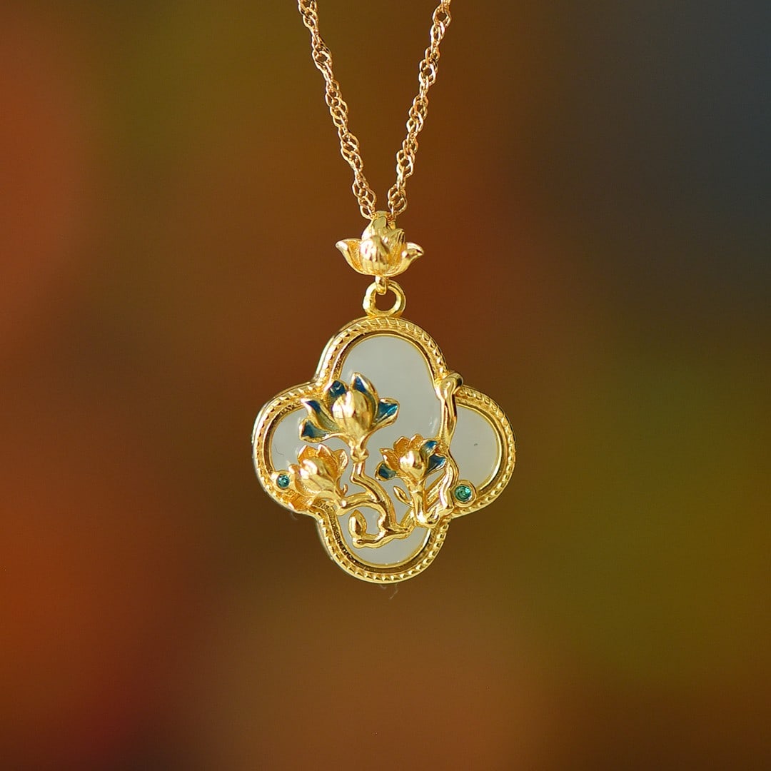 An Exquisite Sterling Silver-Gold Plated Inlaid White Jade Pendant: An Exquisite Sterling Silver-Gold Plated Inlaid White Jade Pendant 纯银镀金镶白玉吊坠