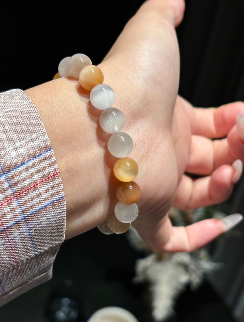 An Exquisite Crystal Bracelets - 4