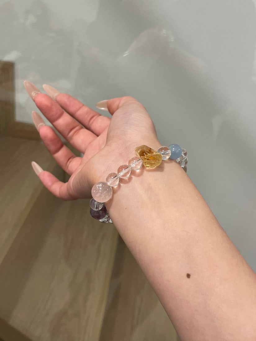 An Exquisite Crystal Bracelets - 3