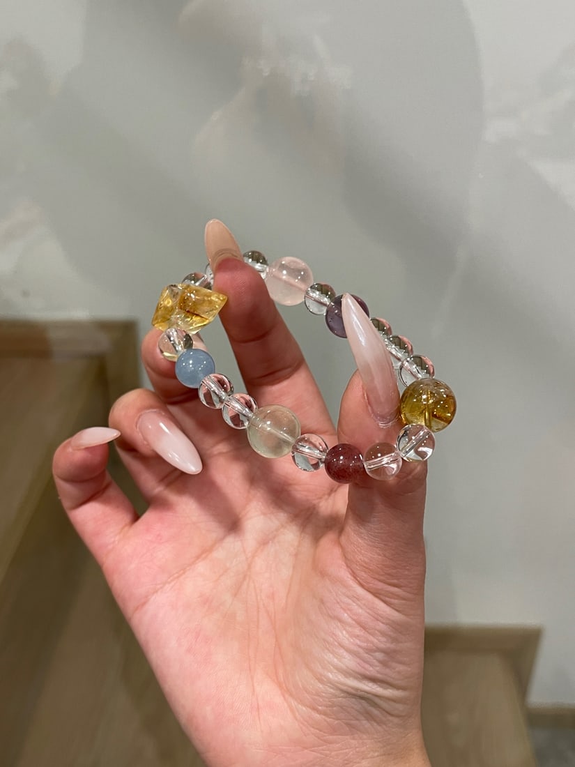 An Exquisite Crystal Bracelets - 4