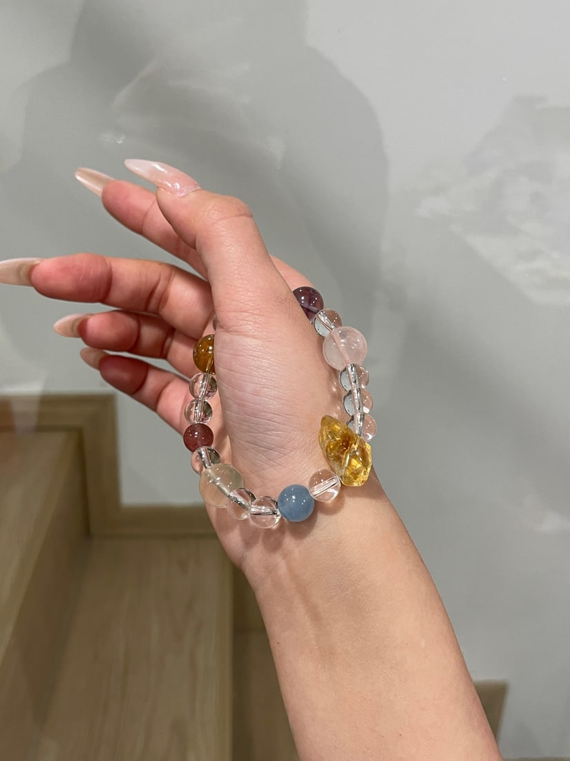 An Exquisite Crystal Bracelets - 6