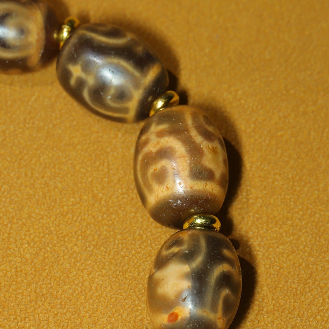 An Exquisite Dzi Bead Bracelets - 8