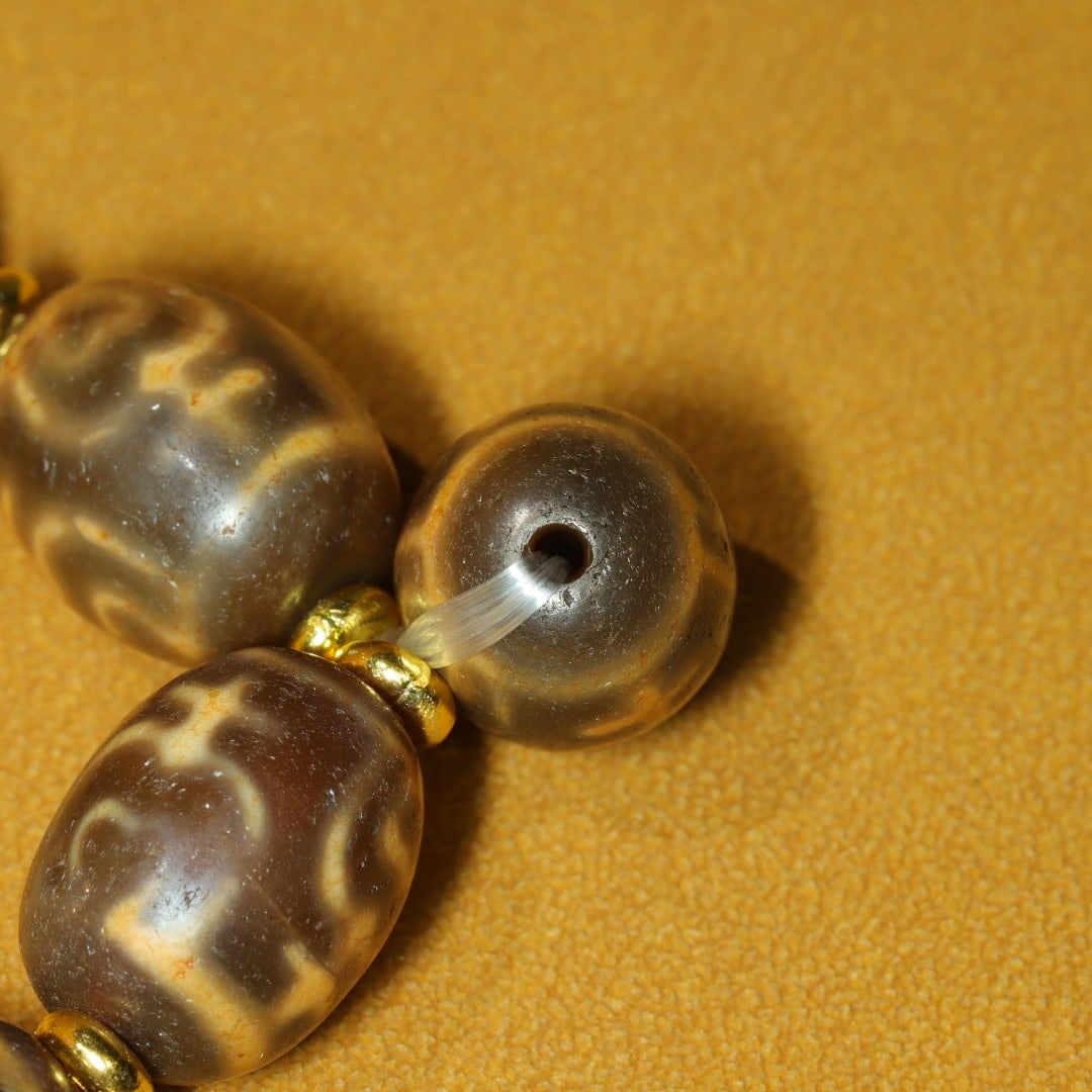 An Exquisite Dzi Bead Bracelets - 9