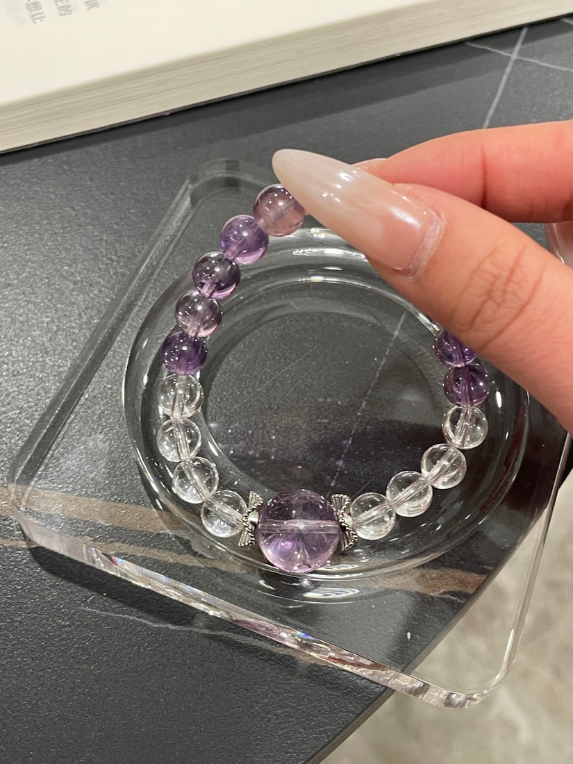 An Exquisite Crystal Bracelets - 11