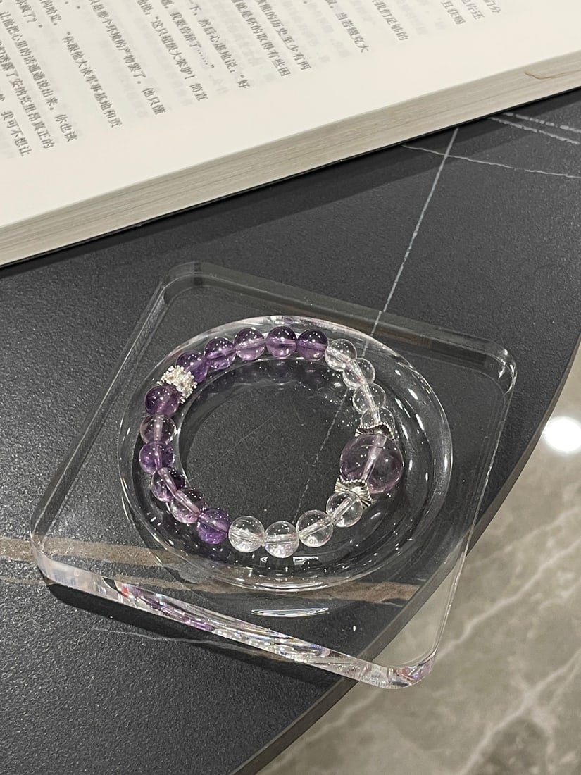 An Exquisite Crystal Bracelets - 15