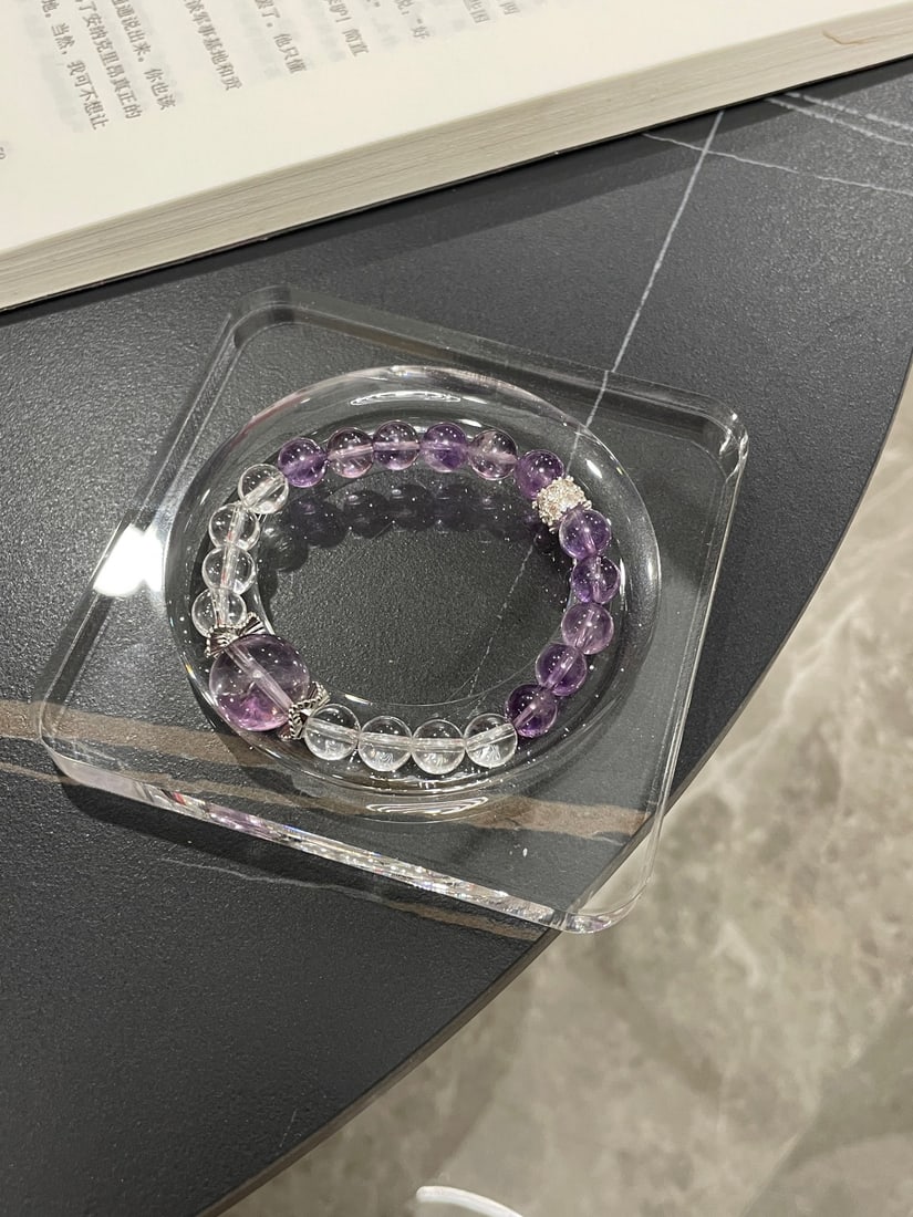 An Exquisite Crystal Bracelets - 16