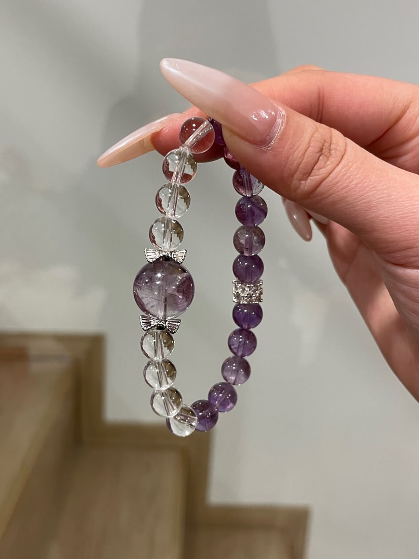 An Exquisite Crystal Bracelets - 2