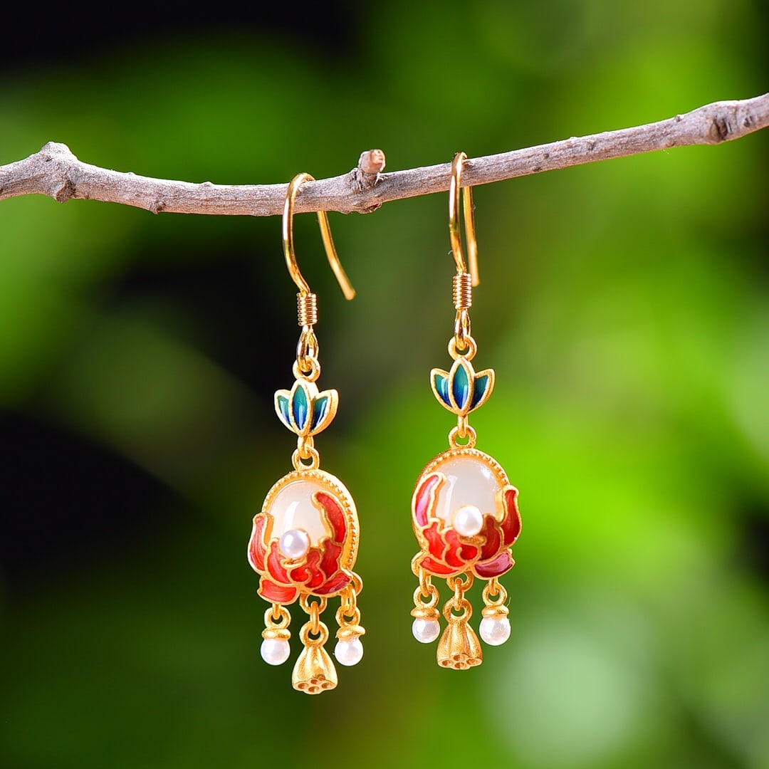 A Pair of Exquisite Sterling Silver-Gold Plated Inlaid White Jade Enamel Earrings,Inlaid Pearl: A Pair of Exquisite Sterling Silver-Gold Plated Inlaid White Jade Enamel Earrings,Inlaid Pearl,Size:6mmx8mm 