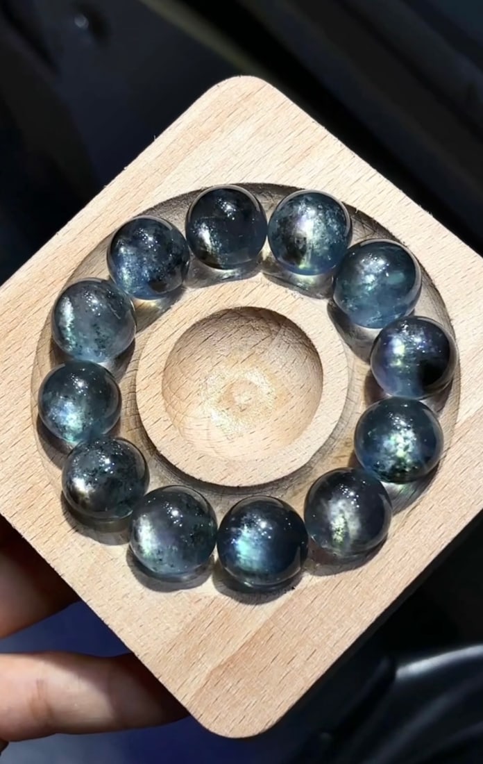 An Exquisite Aquamarine Bracelets - 4