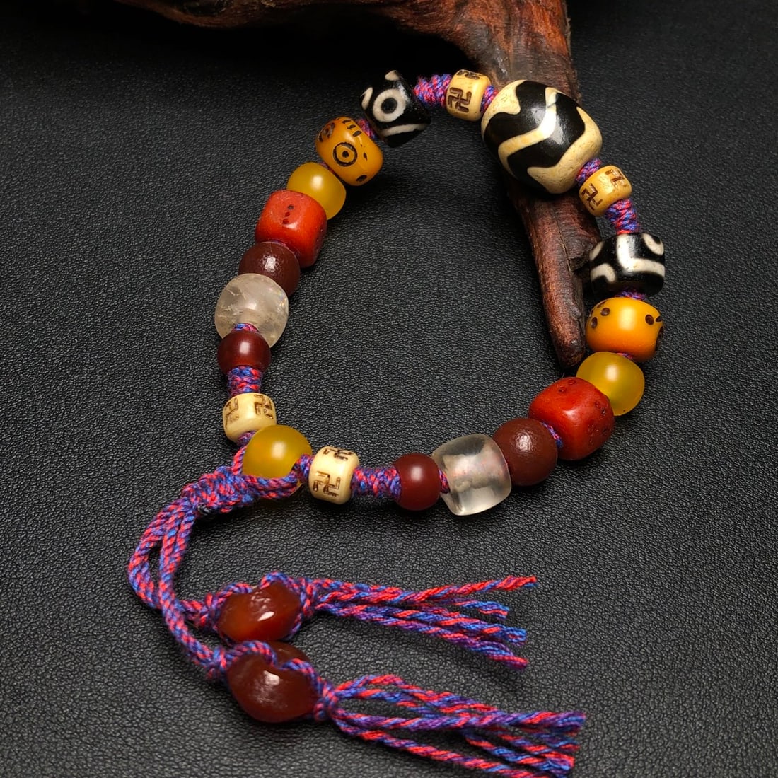 An Exquisite Multi-Gem Bracelets - 6