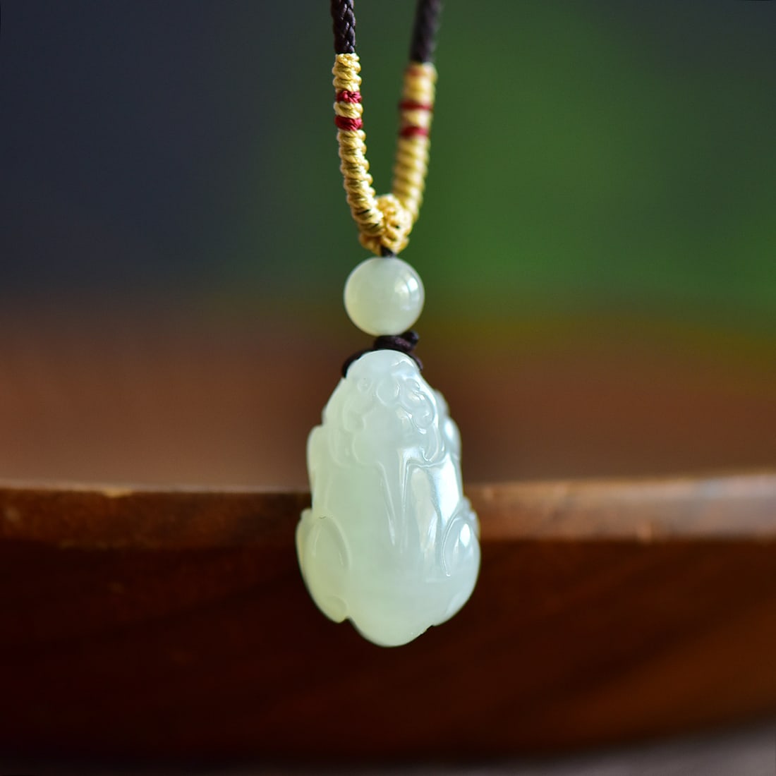 An Exquisite White Jade Auspicious Beast Pendant: An Exquisite White Jade Auspicious Beast Pendant,Size::21mmx13mm 寓意:招财纳福 避邪。 白玉瑞兽吊坠