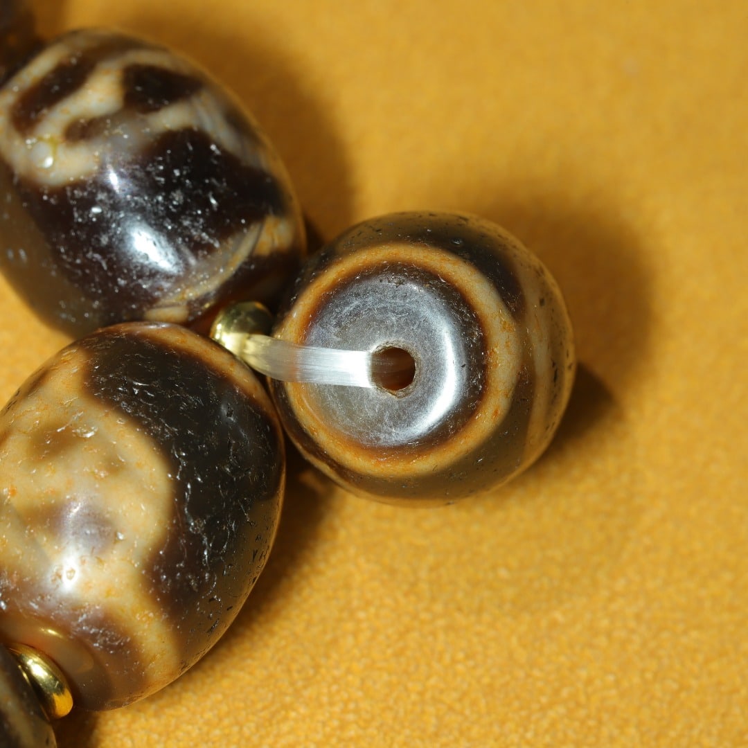 An Exquisite Dzi Bead Bracelets - 9