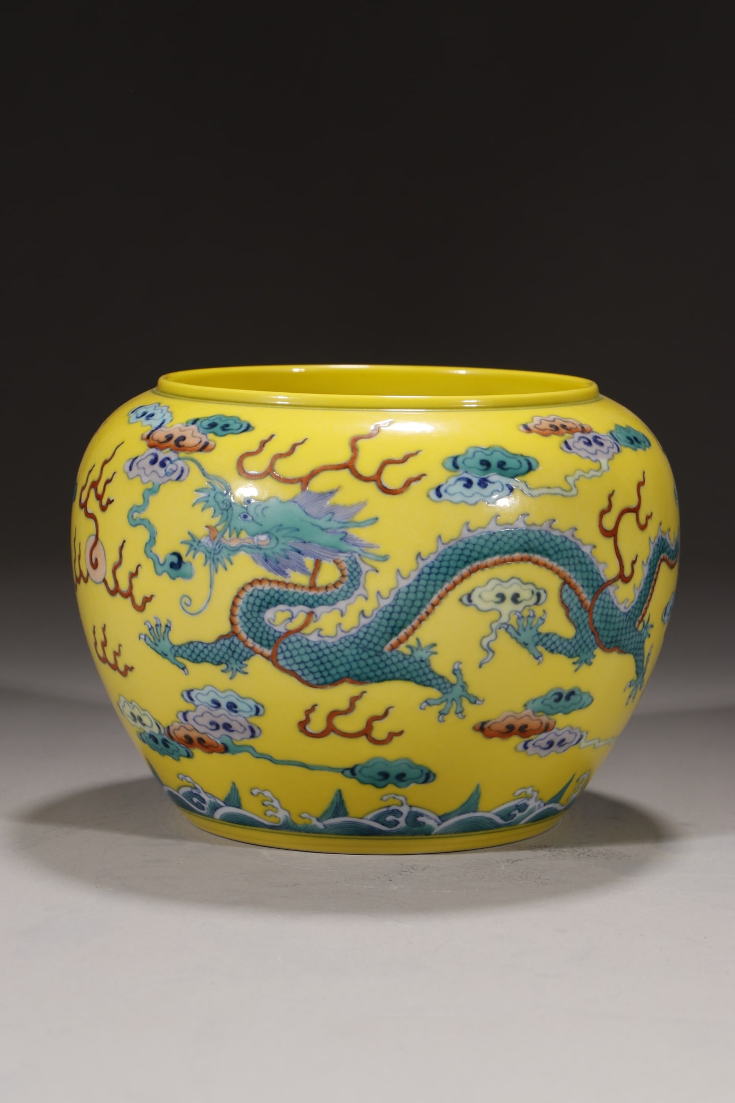 An Exquisite Yellow Ground Doucai Auspicious Cloud and Dragon Pattern Brush Washer - 5