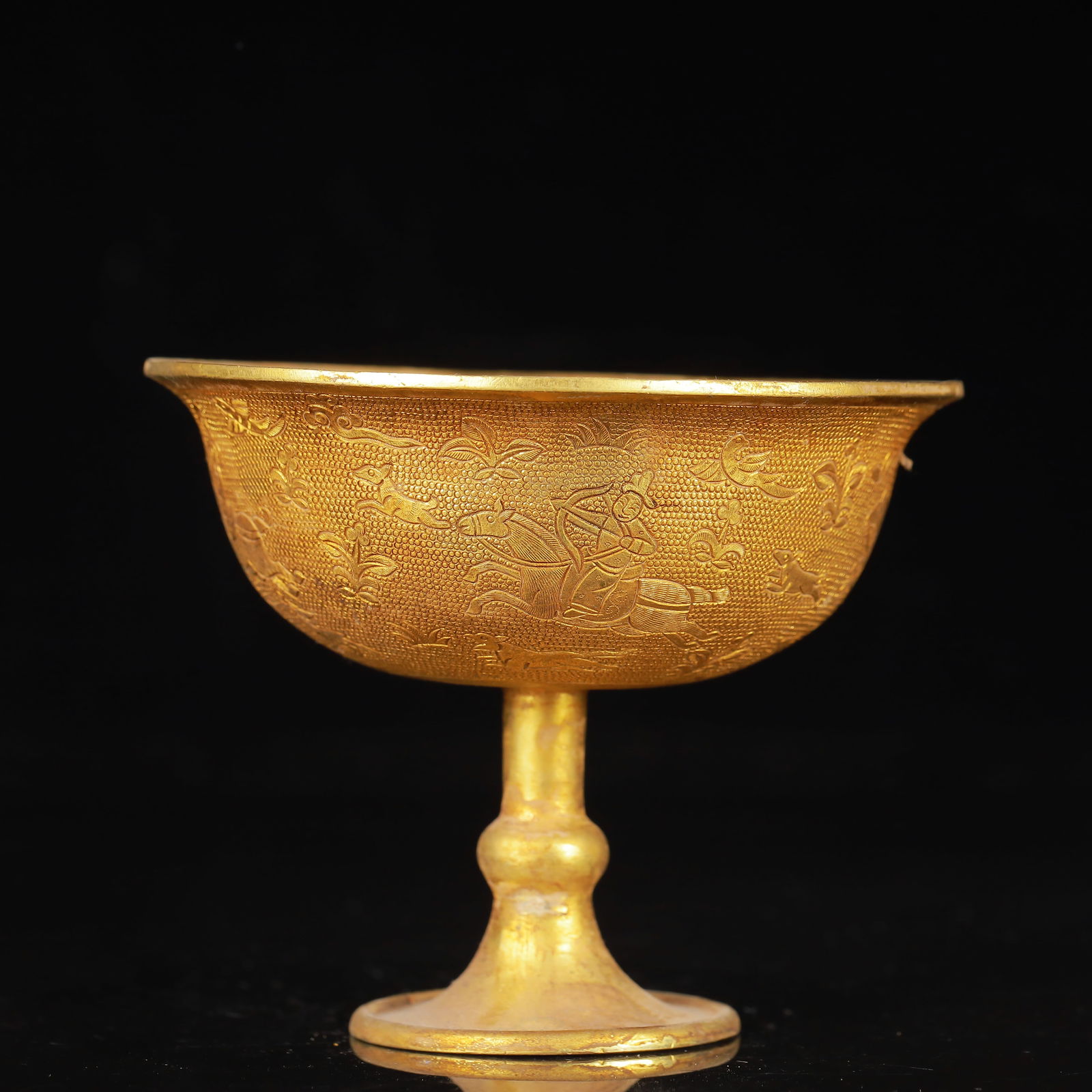 An Exquisite Gilt Bronze Figure Pattern Cup - 4
