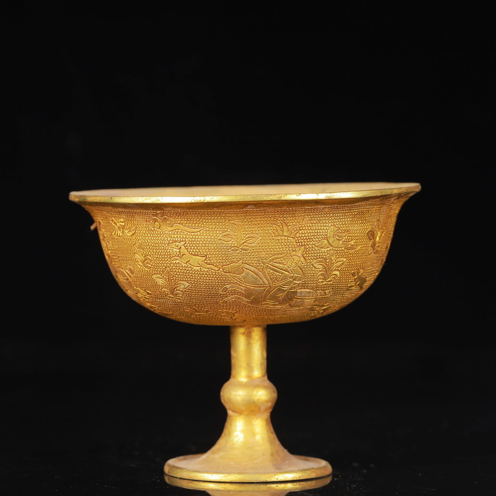 An Exquisite Gilt Bronze Figure Pattern Cup - 6