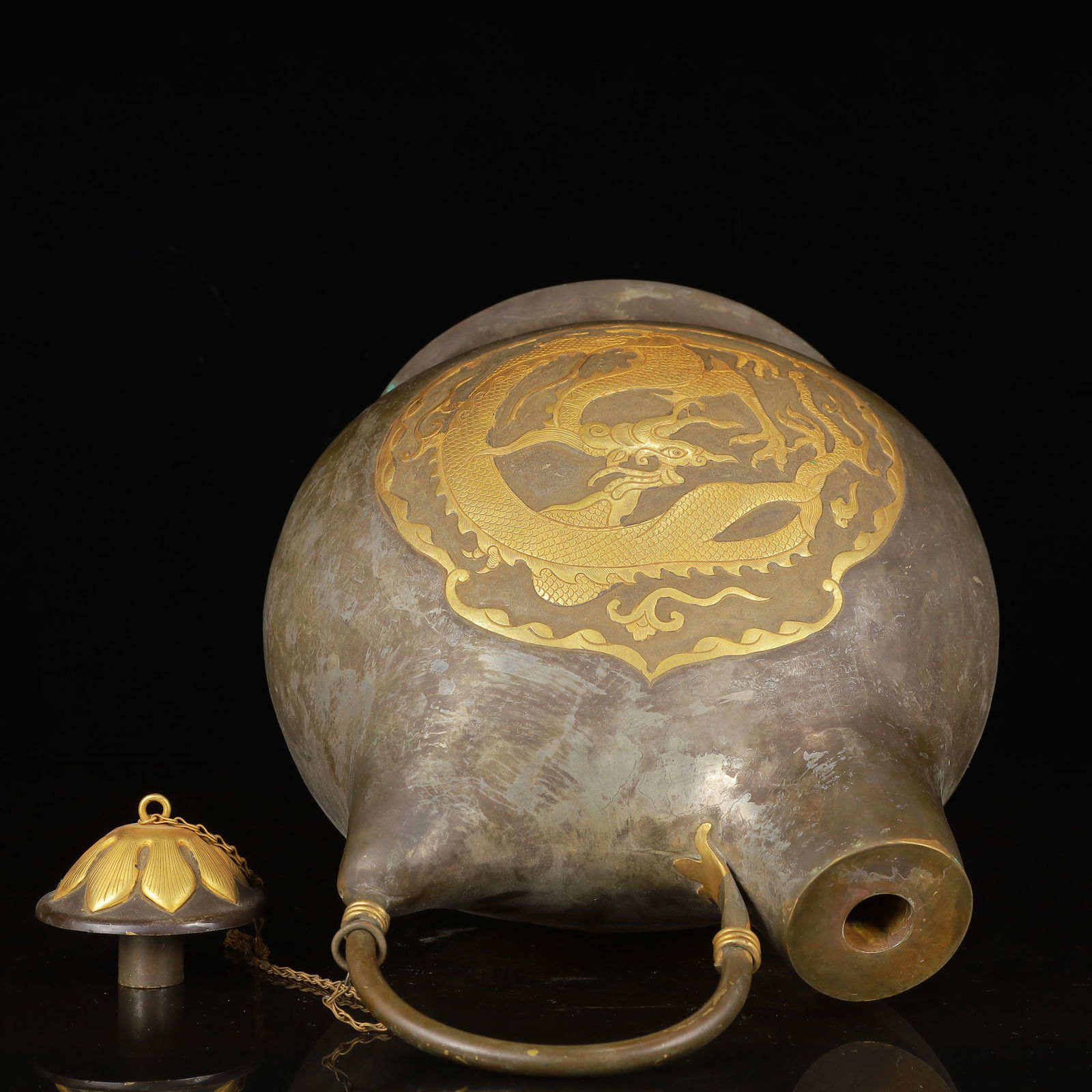 An Exquisite Gilt Silver Dragon Pattern Ewer - 11
