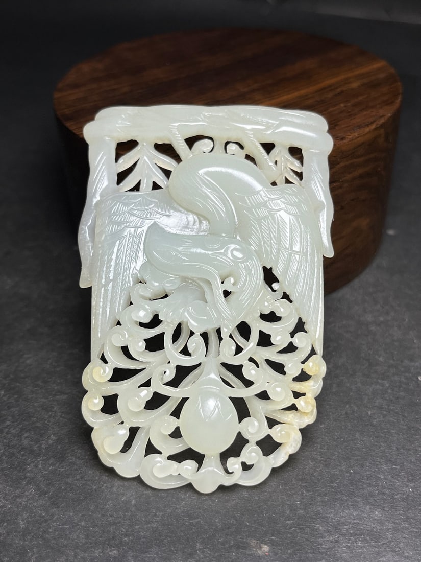 An Exquisite White Jade Phoenix Pattern Hand Piece - 3