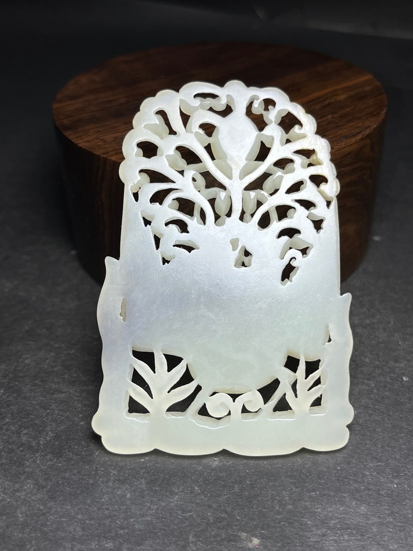An Exquisite White Jade Phoenix Pattern Hand Piece - 5