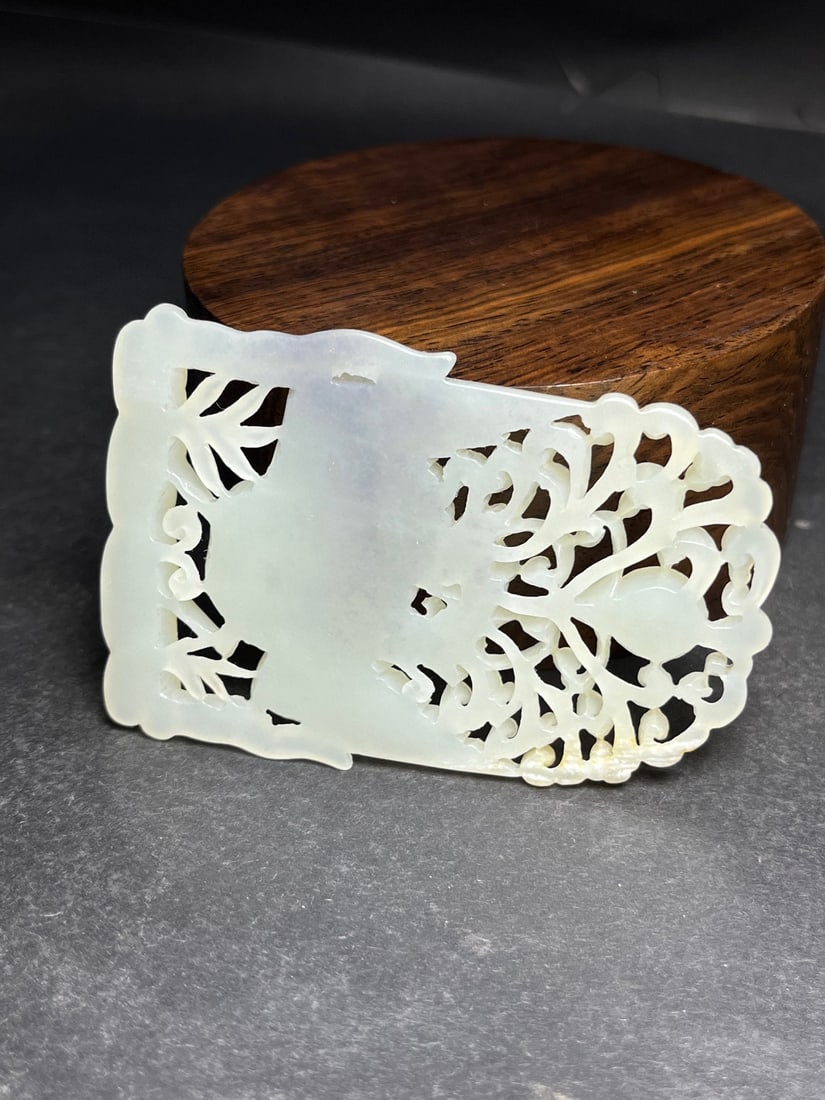 An Exquisite White Jade Phoenix Pattern Hand Piece - 6