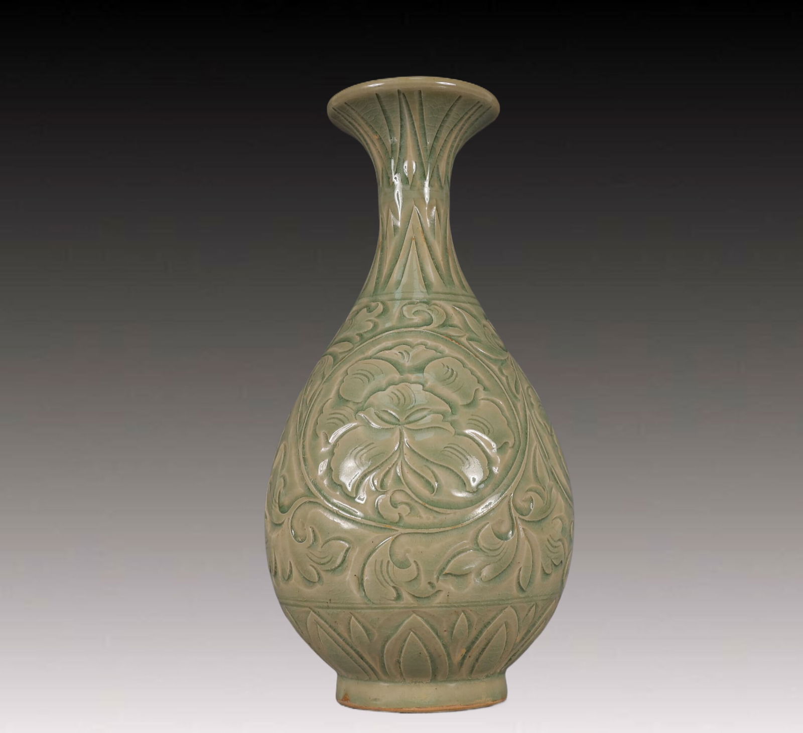 An Exquisite Yaozhou yao Flower Pattern Vase (1 of 9)