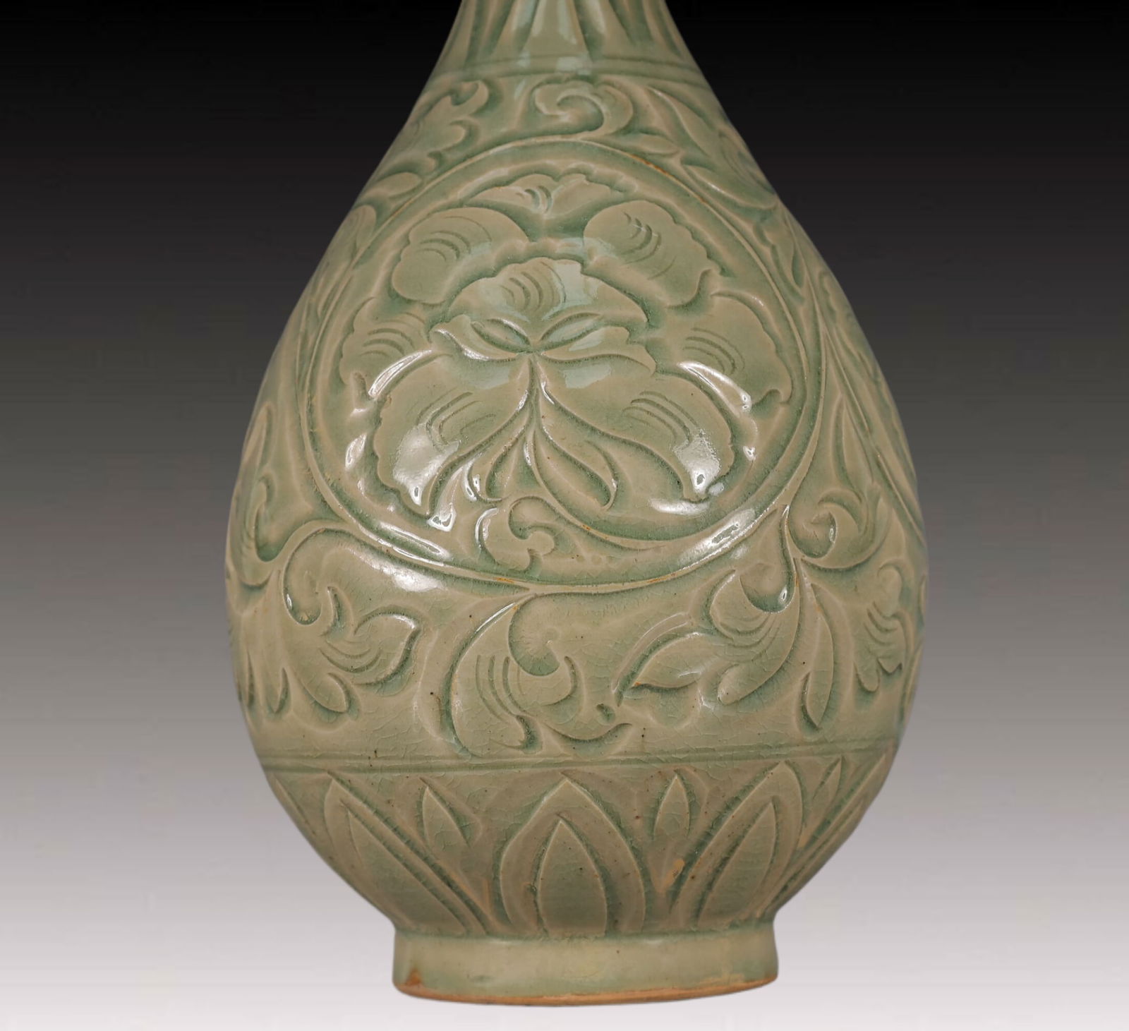 An Exquisite Yaozhou yao Flower Pattern Vase - 3