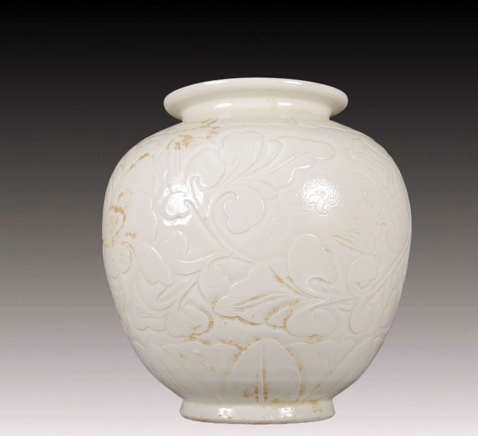 An Exquisite Ding yao Flower and Bird Pattern Jar (1 of 9)