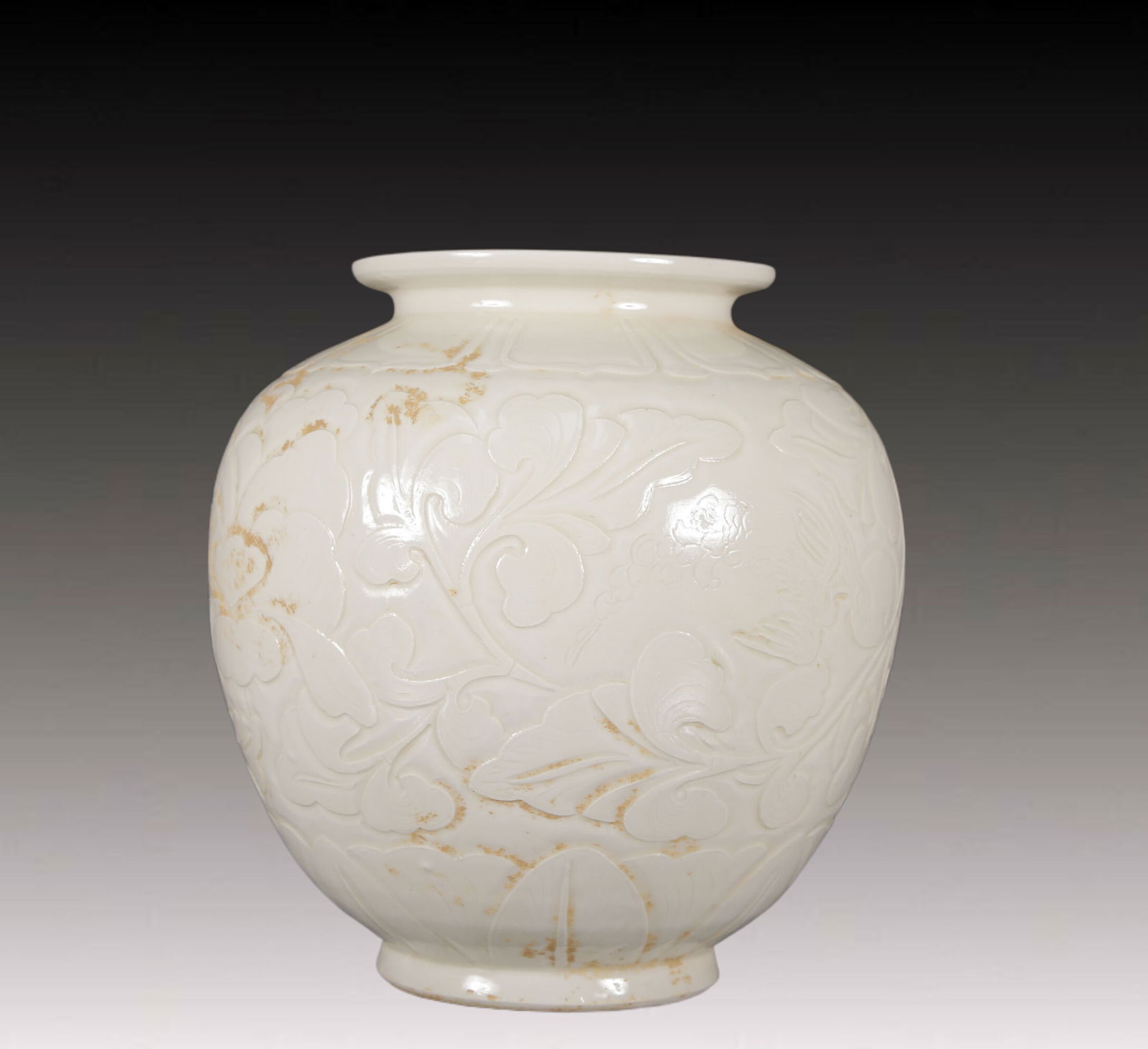 An Exquisite Ding yao Flower and Bird Pattern Jar - 2