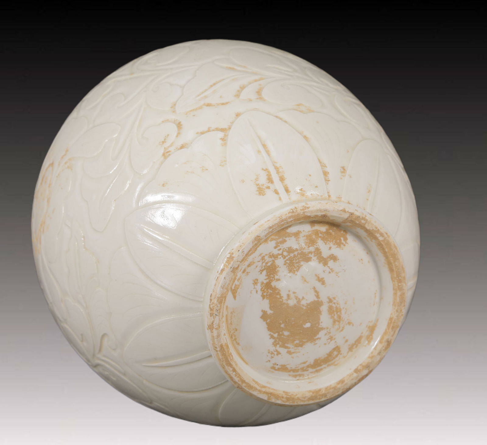 An Exquisite Ding yao Flower and Bird Pattern Jar - 8