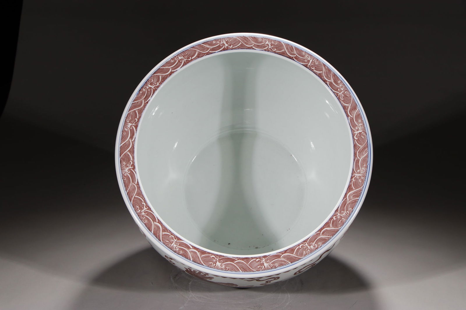 An Exquisite Underglaze-Red Lion Pattern Vat - 7