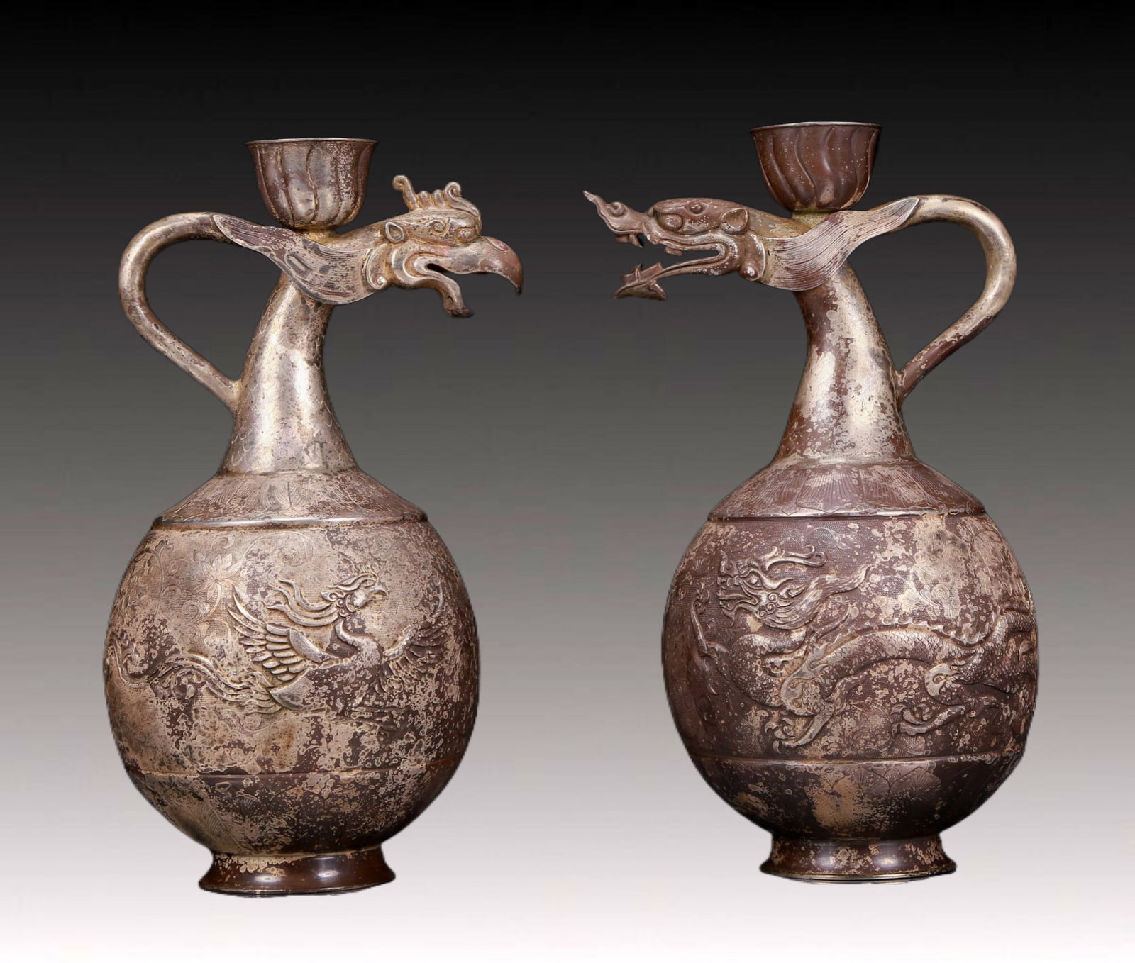 A Pair of Fine Silver Dragon and Phoenix Pattern Ewer (1 of 20)