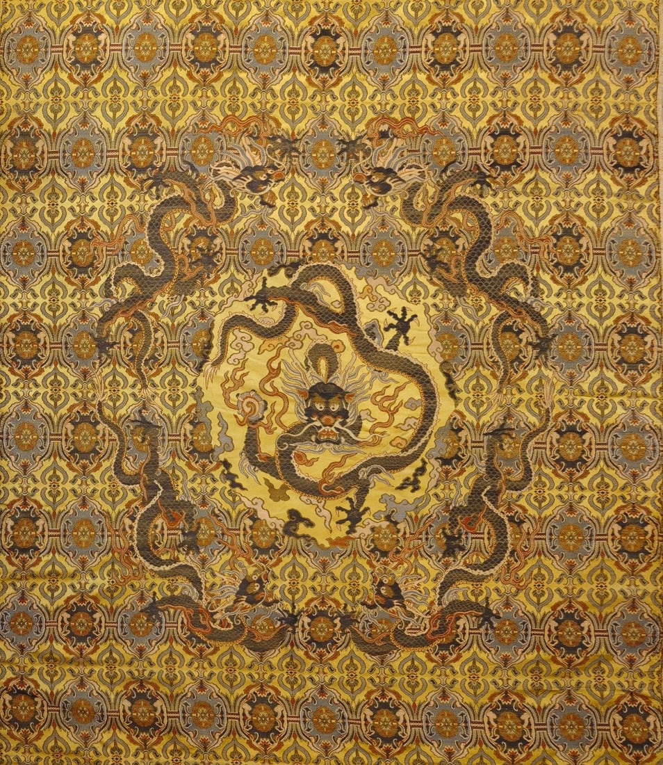 An exquisite kesi of dragon patterns (1 of 7)