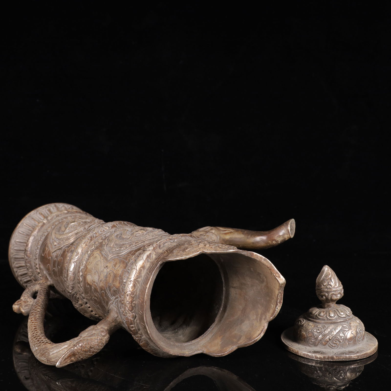 An Exquisite Silver Dragon Pattern Ewer - 14