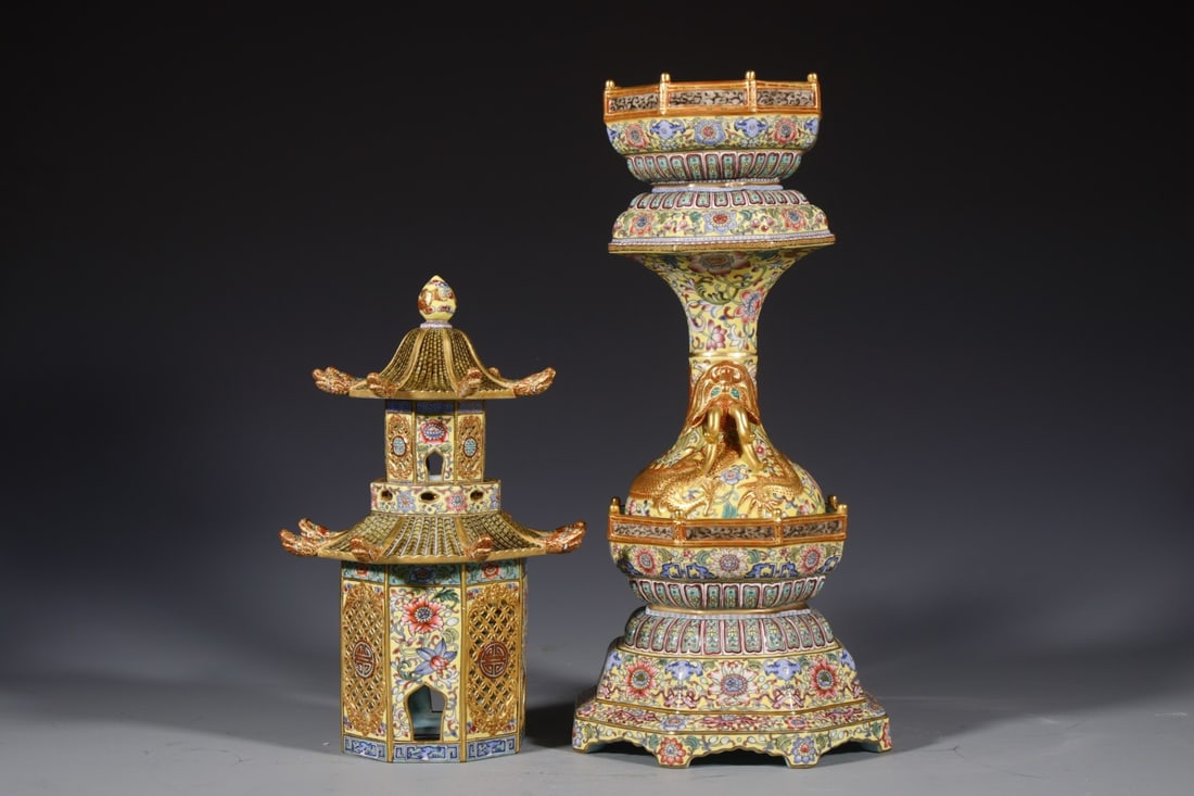 An Exquisite Enamel Painted Gold Lotus Pattern Palace Lantern - 6