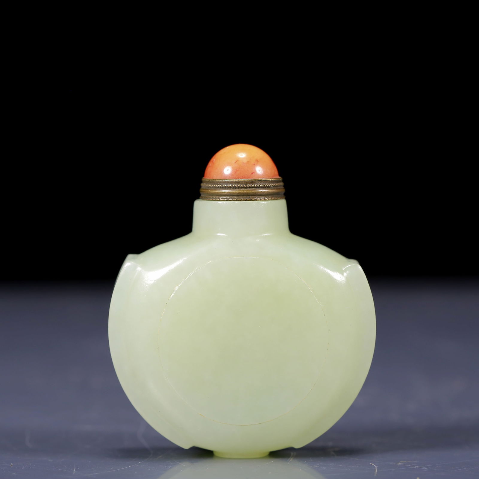 An Exquisite Greenish Jade Snuff Bottle (1 of 6)