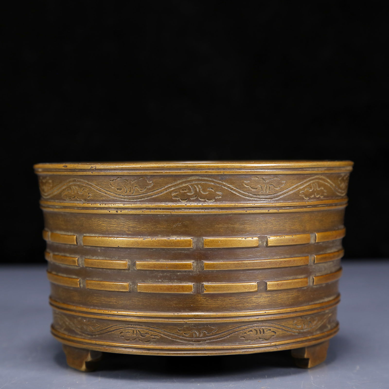 An Exquisite Bronze Trigram Pattern Censer - 3