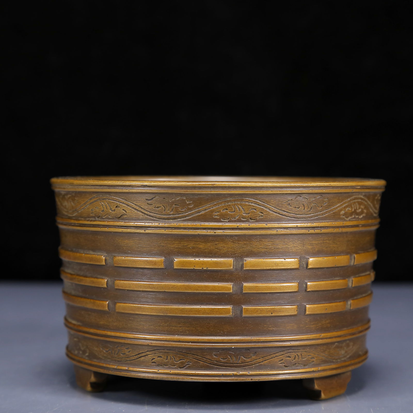 An Exquisite Bronze Trigram Pattern Censer - 5