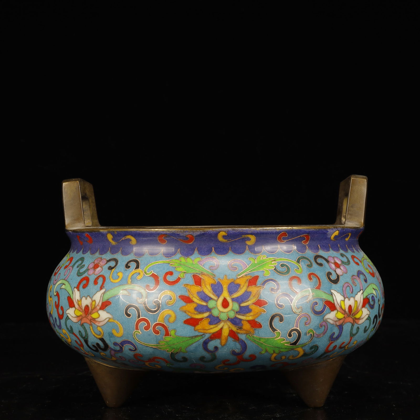 An Ecmxquisite Cloisonne Lotus Pattern Double-Ears and Tripod Censer (1 of 8)