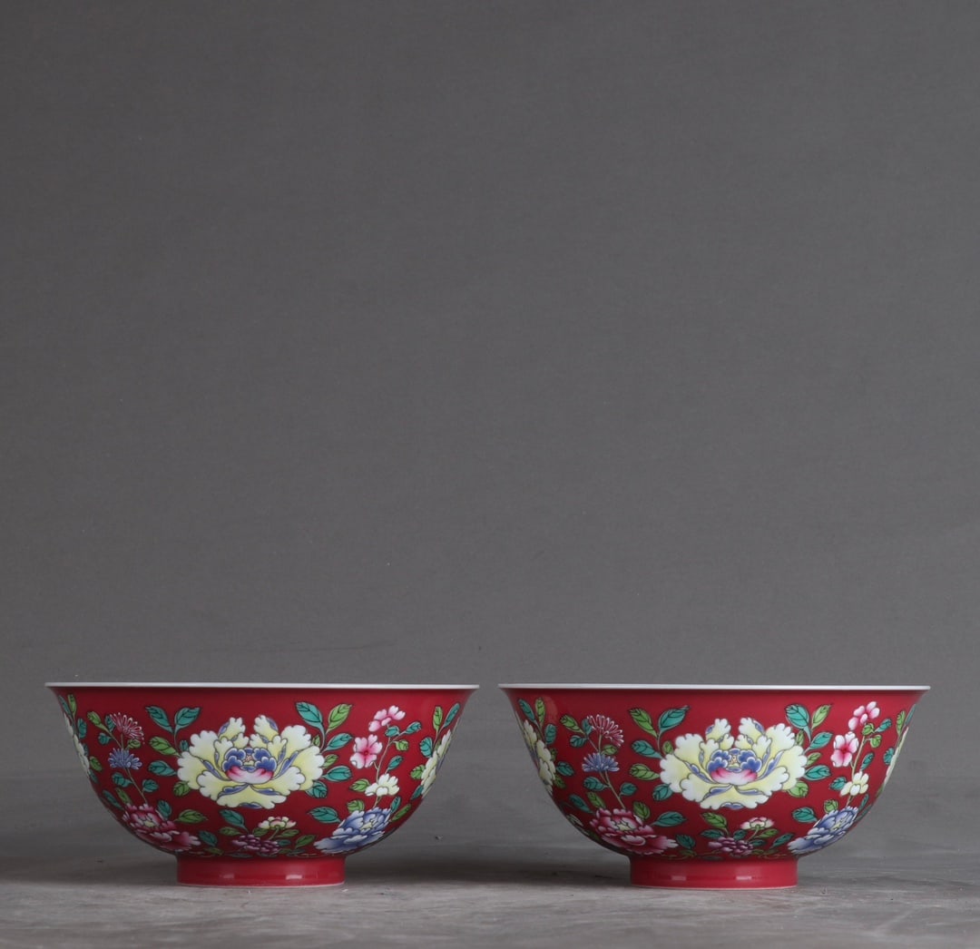 A Pair of Exquisite Ruby Red-Glazed Flower Pattern Bowls (1 of 9)