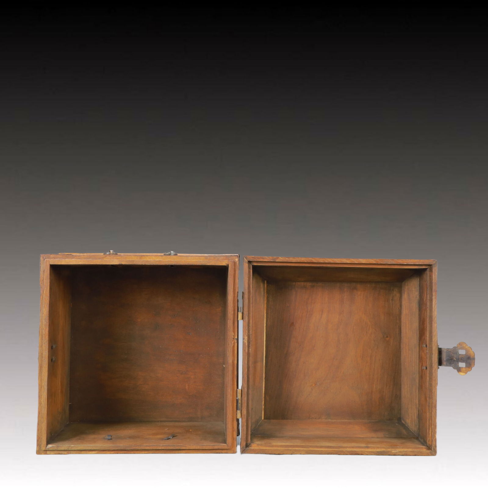 An Exquisite Boxwood Dragon Pattern Box - 6