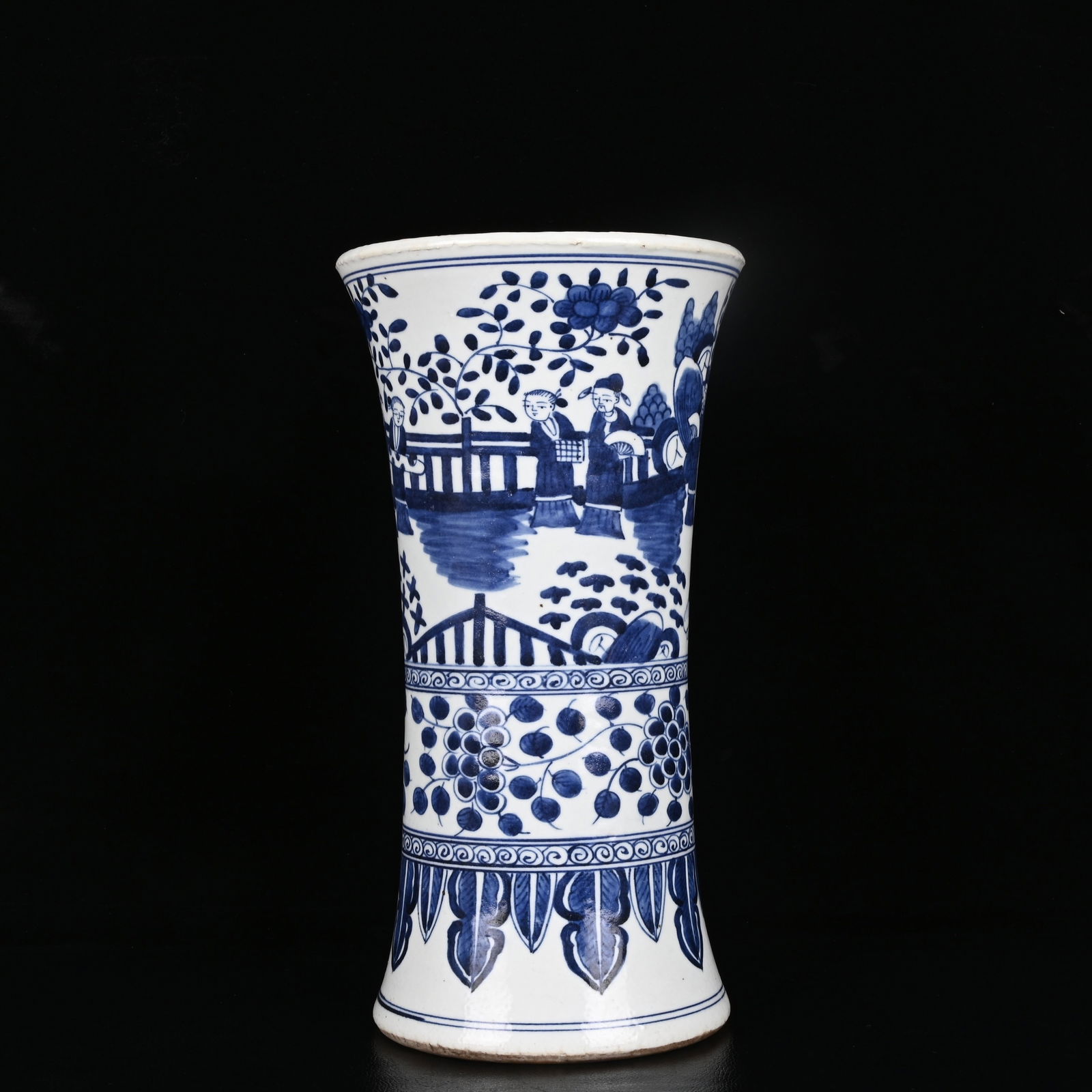 An Exquisite Blue and White Character and Story Pattern Vase: An Exquisite Blue and White Character and Story Pattern Vase,Qing Dynasty,China,Size:13inx6.7in 青花人物故事纹瓶,中国清代