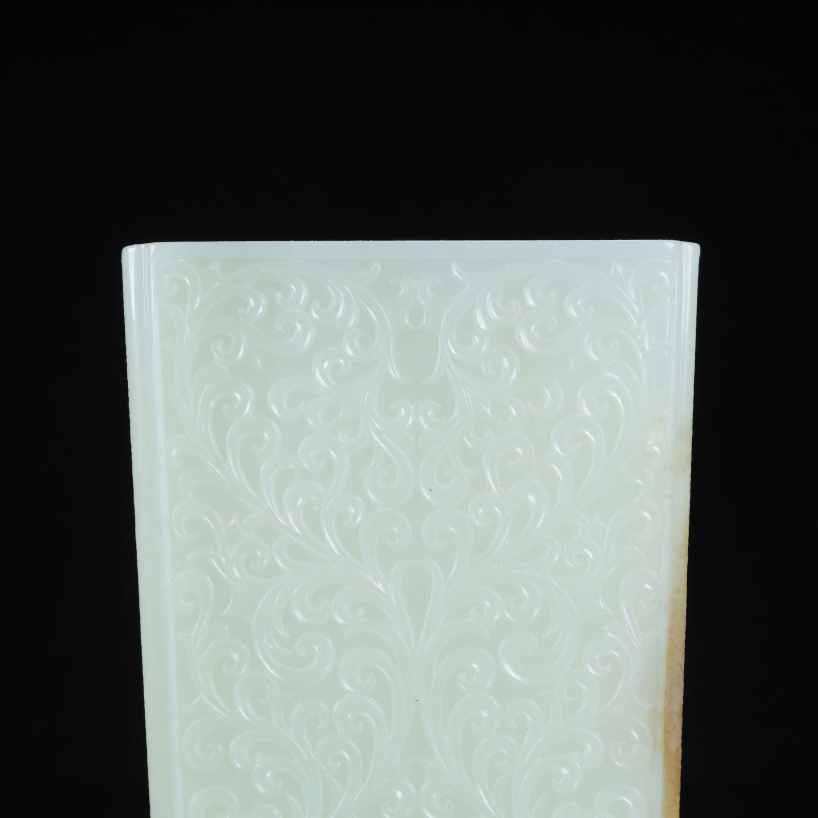 An Exquisite White Jade Flower Pattern Brush Pot - 2