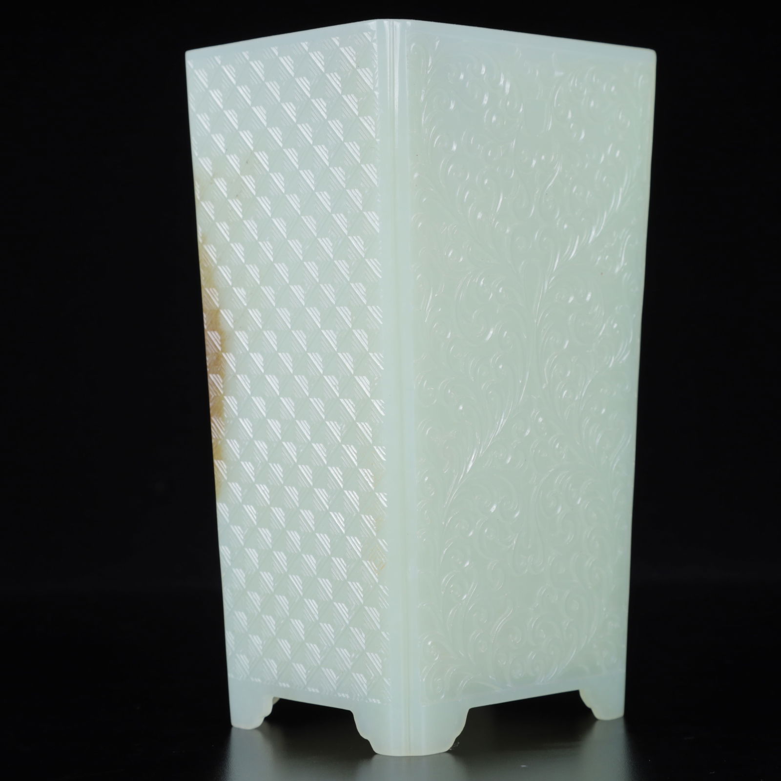 An Exquisite White Jade Flower Pattern Brush Pot - 8