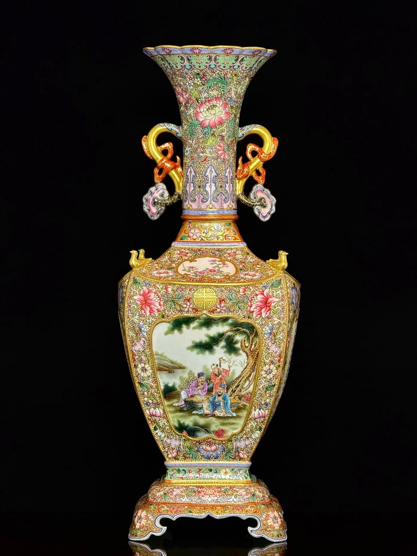 An Exquisite Enamel Painted Gold Character and Story Pattern Double-Ears Vase,with poem (1 of 8)