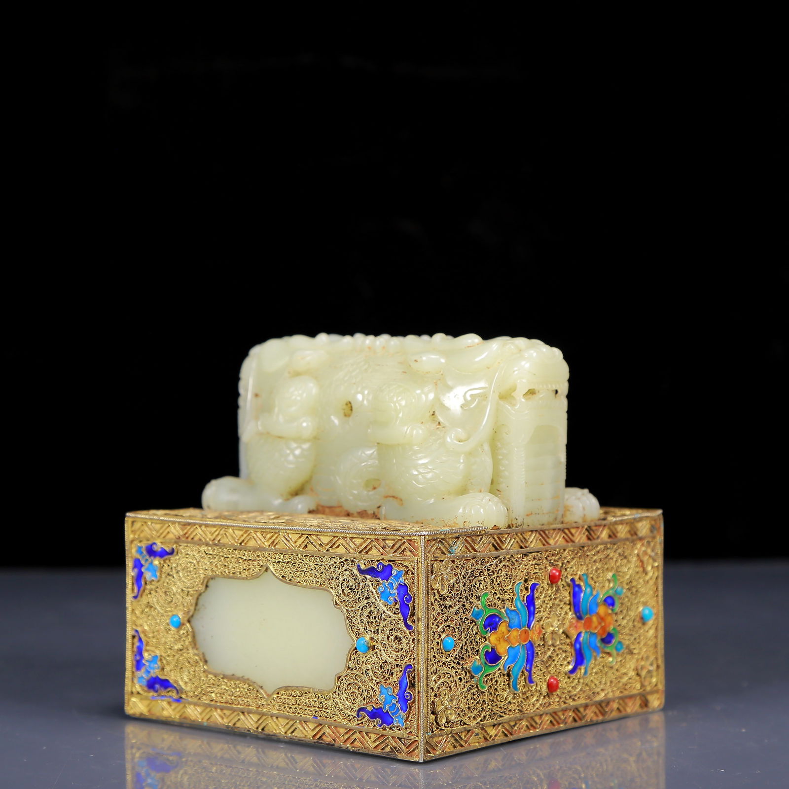 An Exquisite White Jade Gilt Bronze Inlaid Turquoise Dragon Pattern Seal - 3